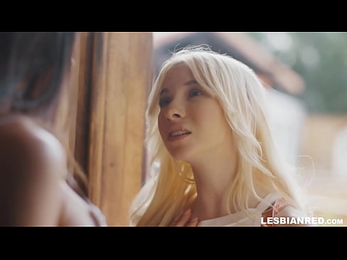 ❤️ Gadis datang ka imah sababaraha bulan engké na ends up dahar pussy stepmom nya ❤️ Poro kualitas di urang ❌️